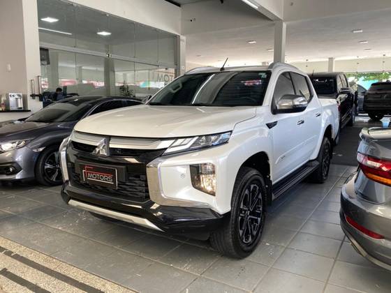 MITSUBISHI L200 TRITON 2.4 16V TURBO DIESEL SPORT HPE-S CD 4P 4X4 AUTOMÁTICO MITSUBISHI L200 TRITON 2.4 16V TURBO DIESEL SPORT HPE-S CD 4P 4X4 AUTOMÁTICO